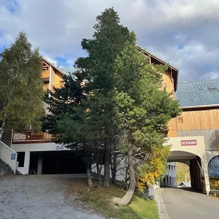 Cosy Aux Deux Alpes Pour 4 Pers Avec Parking Et Casier à - Fr-1-516-219 Appartement