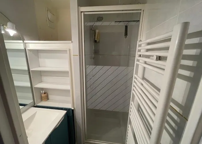 Confort Pour 4, Secteur Calme Avec Parking Couvert - Fr-1-516-219 *