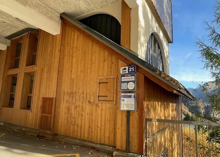 Confort Pour 4, Secteur Calme Avec Parking Couvert - Fr-1-516-219 * Les Deux Alpes